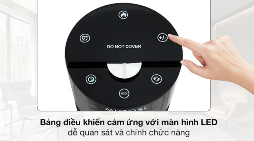 Điều khiển cảm ứng có màn hình LED hiển thị, tùy chỉnh nhiệt độ và chức năng theo nhu cầu sử dụng