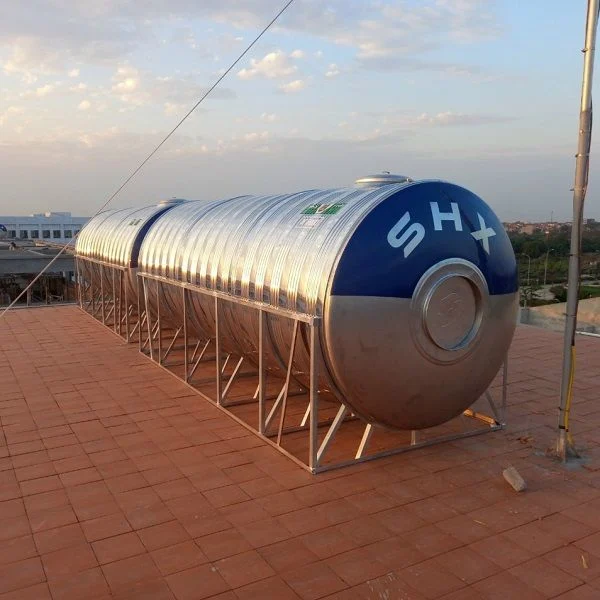 Hình ảnh lắp đặt thực tế Bồn Nước Inox Sơn Hà Xanh Shx trên sân thượng chung cư